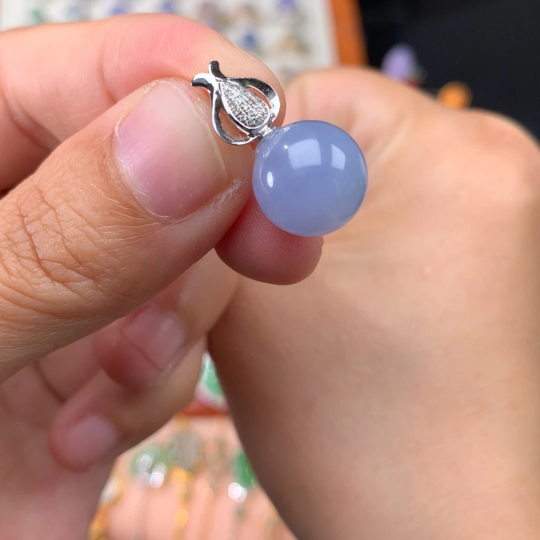 翡翠戒指18K金镶嵌圆珠戒指