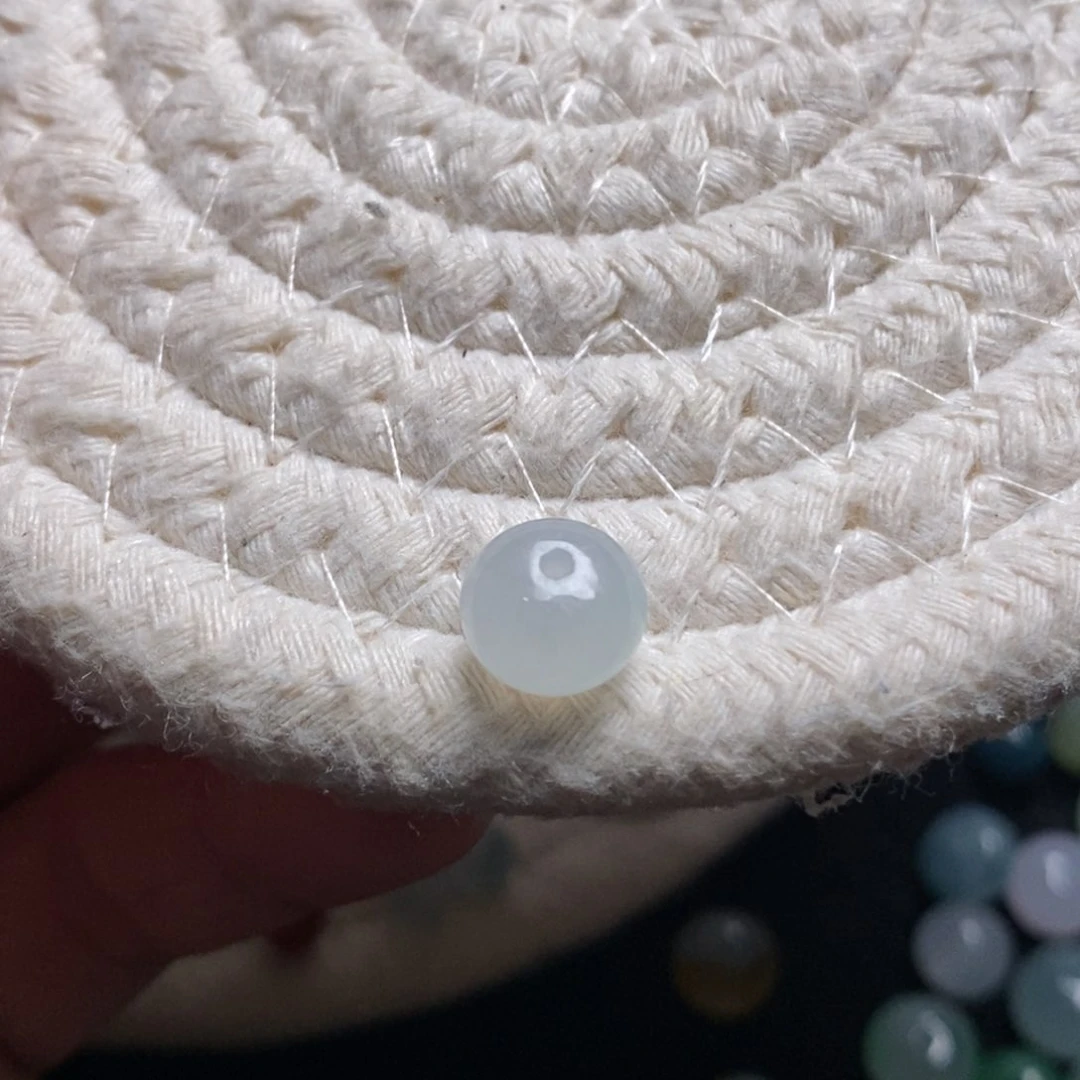 翡翠散珠9×6.5天然翡翠A货散珠