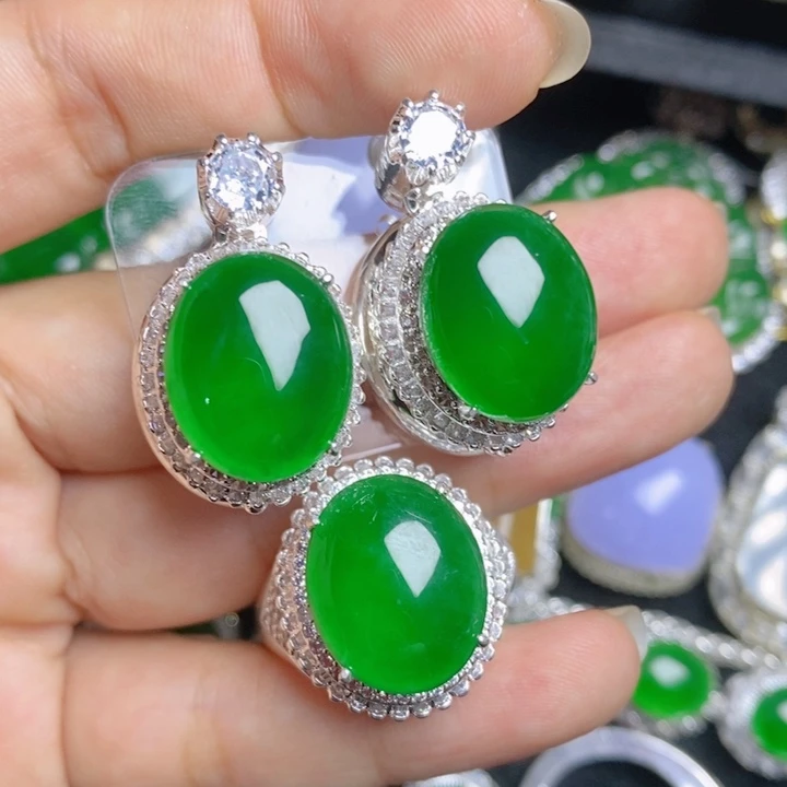 翡翠未镶嵌挂件蛋面两件套