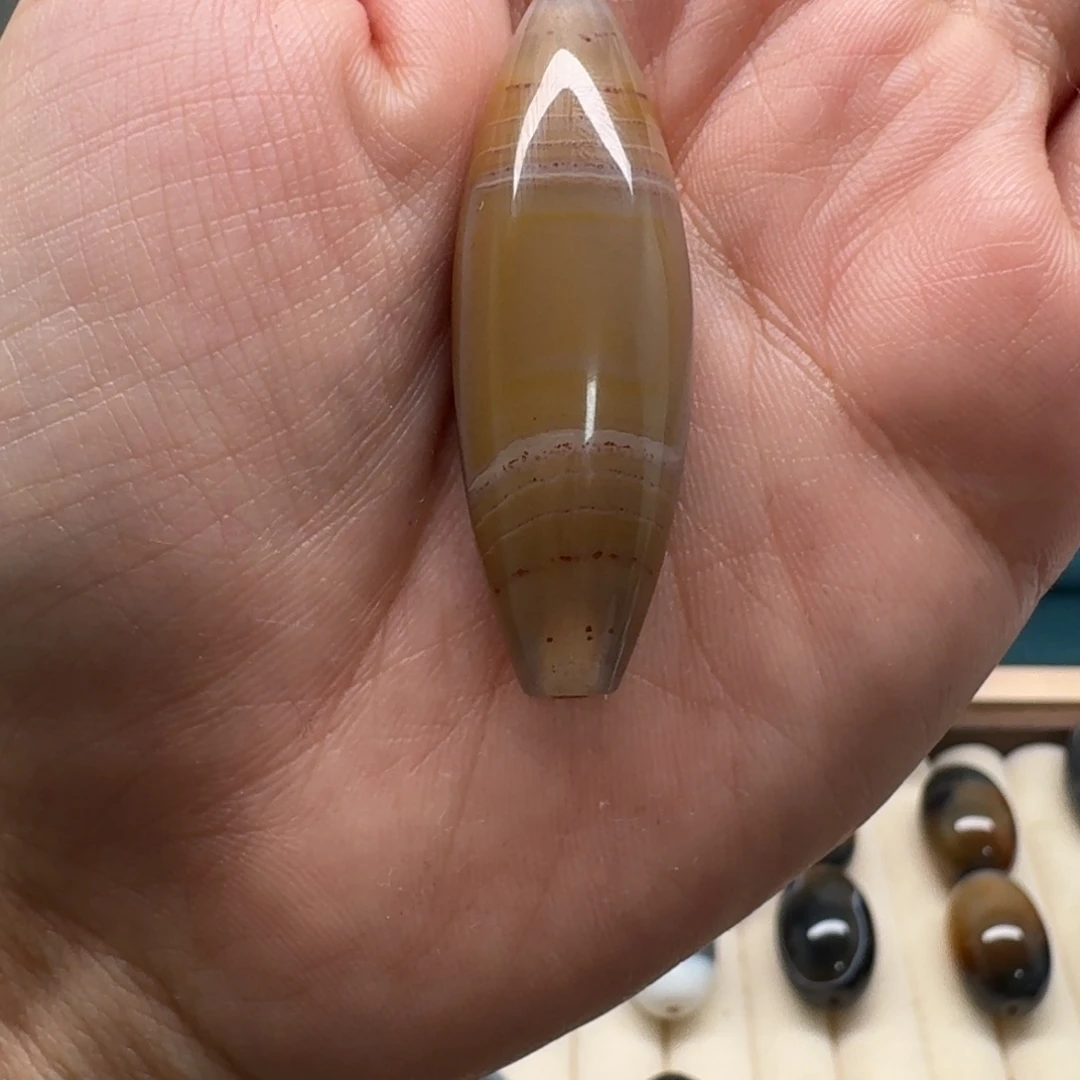 大***希玛瑙/玉髓未镶嵌颈饰