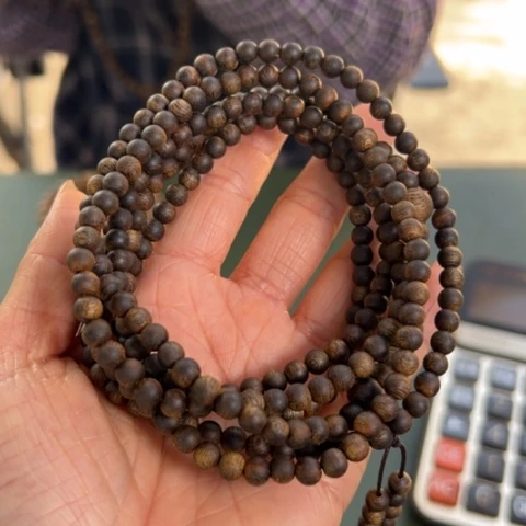 沉香手串红土乌身沉水浮卡0.5多样性发1条