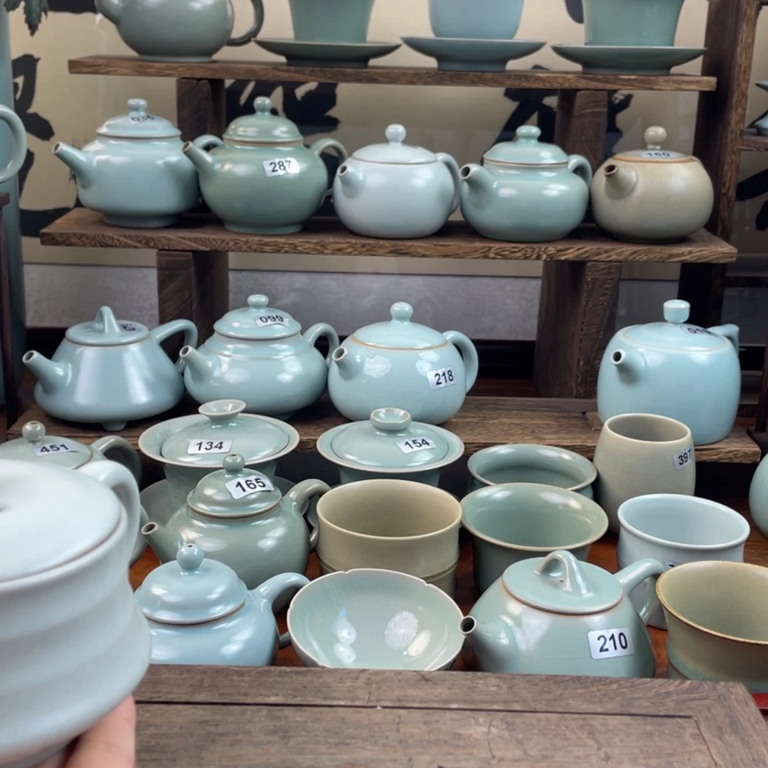 军***陶瑕疵……………………仿古