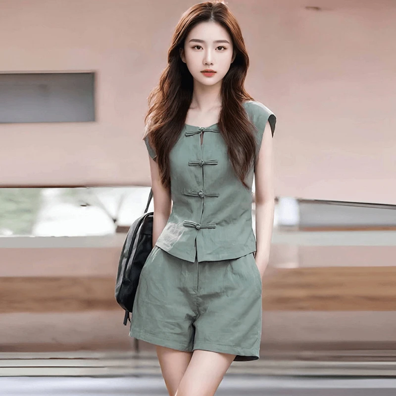 夏装搭配一整套又a又飒新中式国风女装盘扣绿色无袖上衣御姐套装