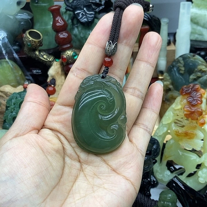 岫玉未镶嵌吊坠挂件
