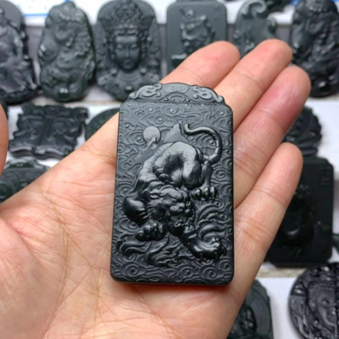 【闪购商品】颈饰未镶嵌和田玉双面雕刻