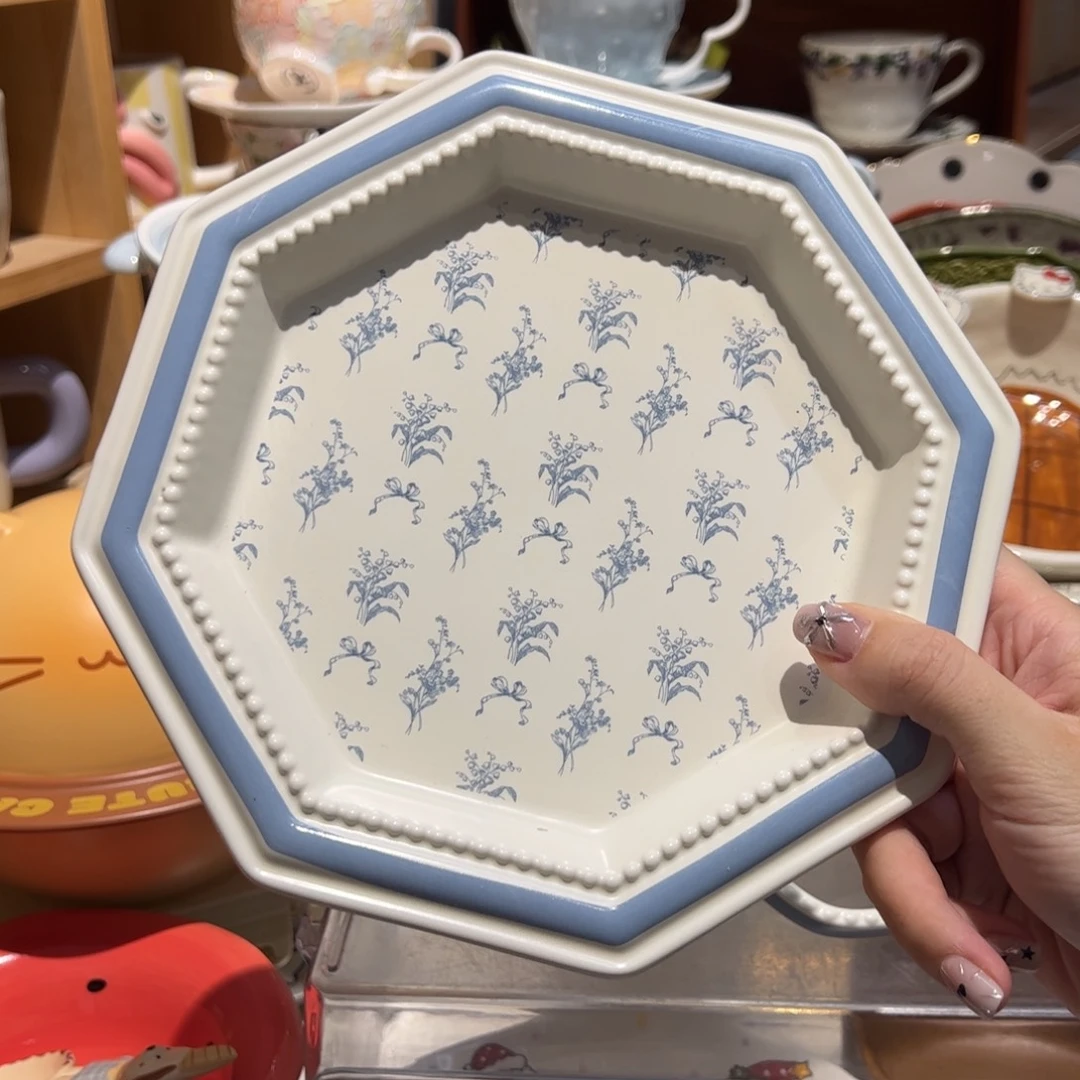 铃兰花甜品盘八寸