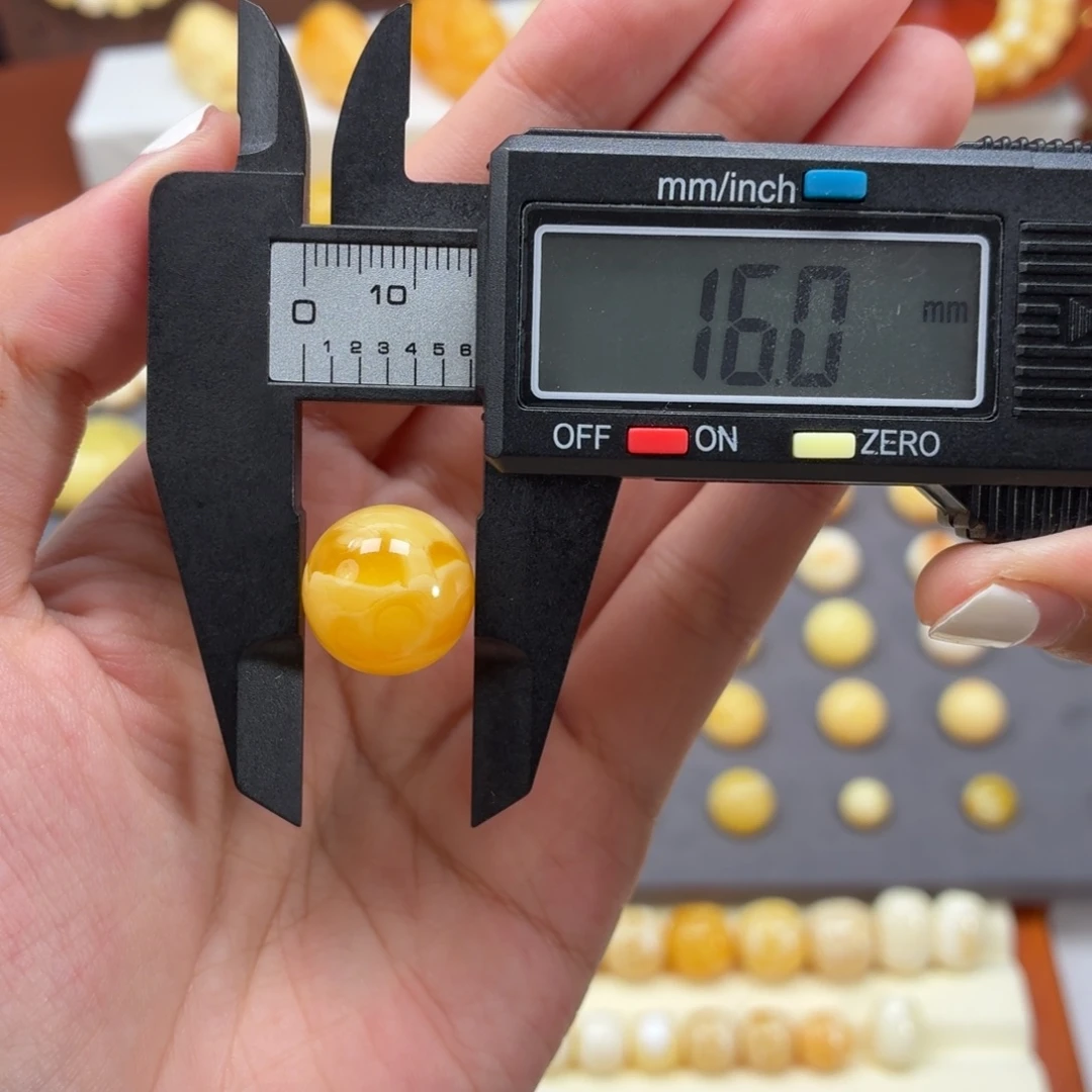 琥珀未镶嵌裸石焦皮16mm