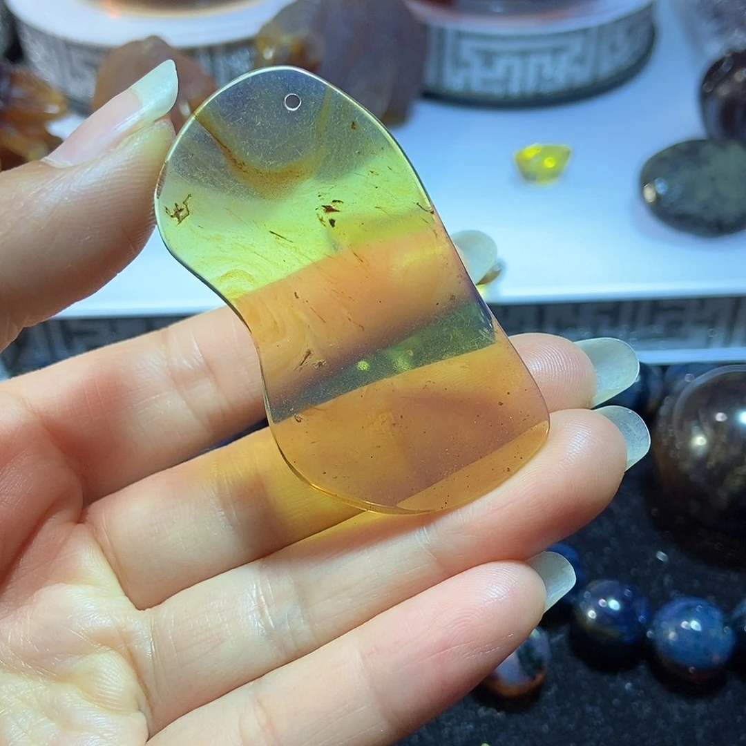 未镶嵌颈饰琥珀缅甸天然琥珀吊坠