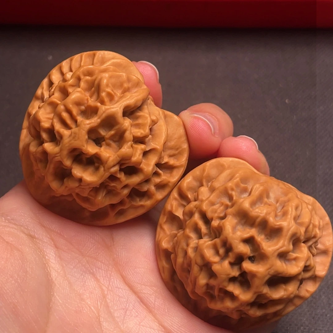 文玩核桃吊坠秦岭野生核桃