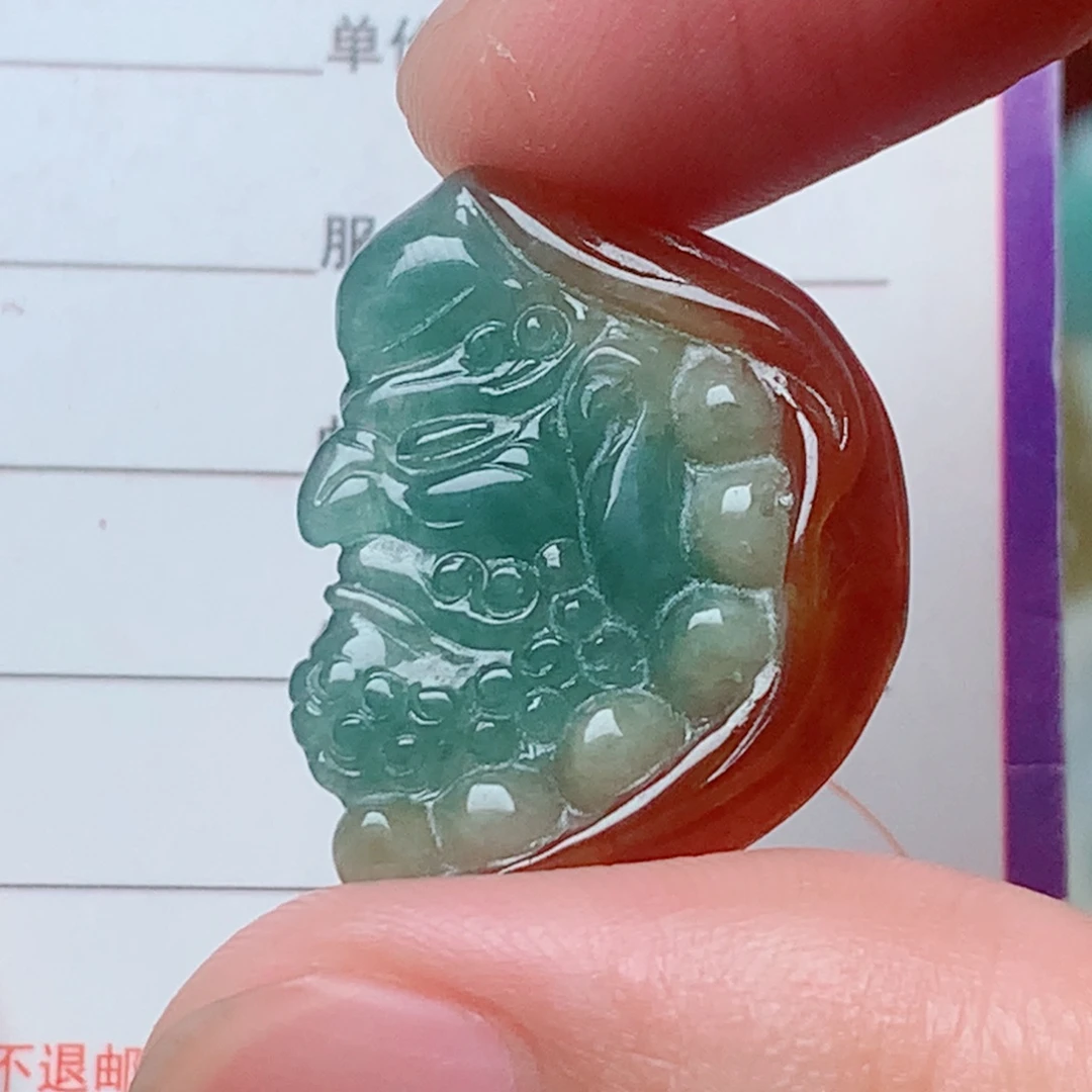 翡翠未镶嵌颈饰达摩祖师