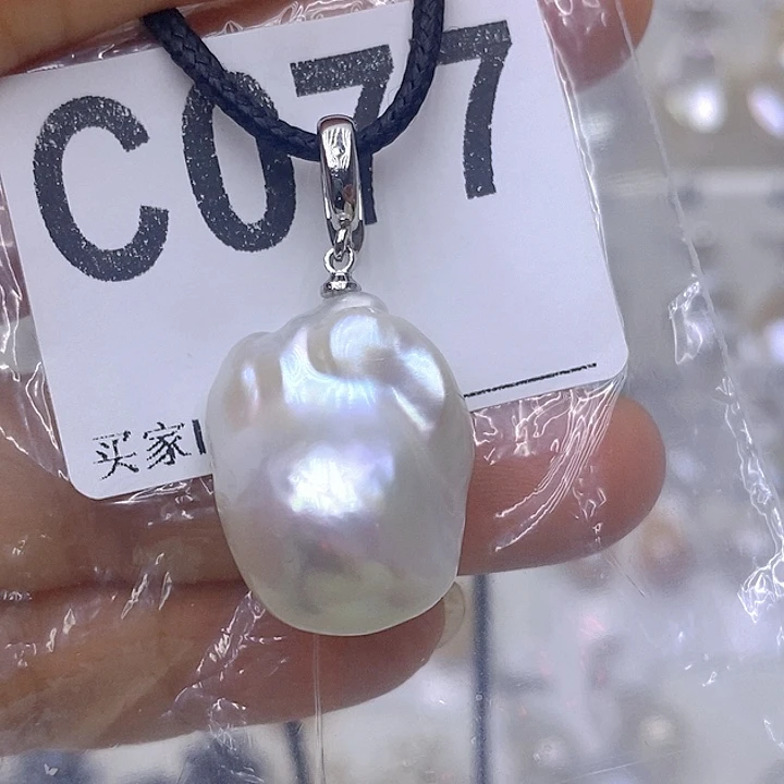 颈饰银S925镶嵌淡水珍珠