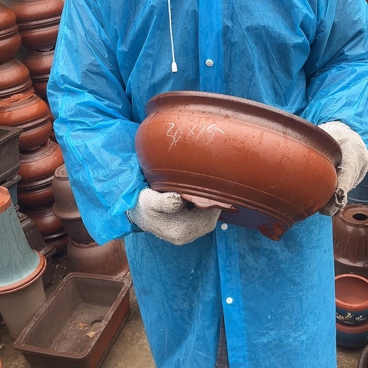 紫砂紫砂花盆和一