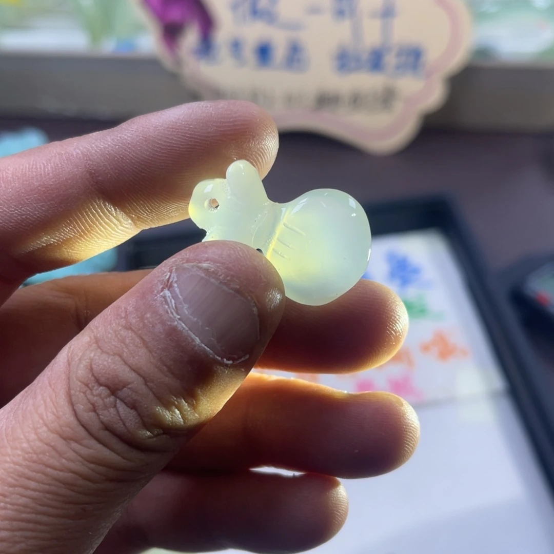 蛇纹石玉未镶嵌戒指