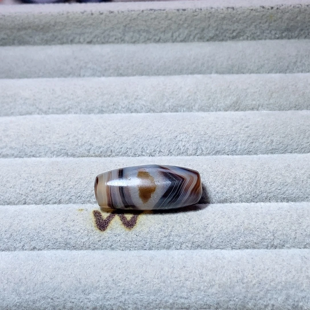 M***仁未镶嵌颈饰玛瑙/玉髓