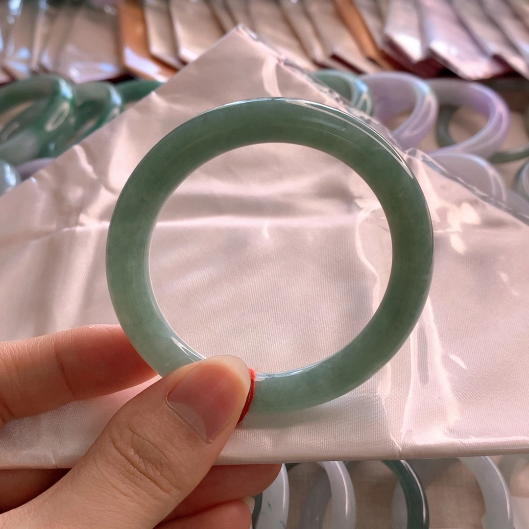 翡翠未镶嵌手镯圆条52.7