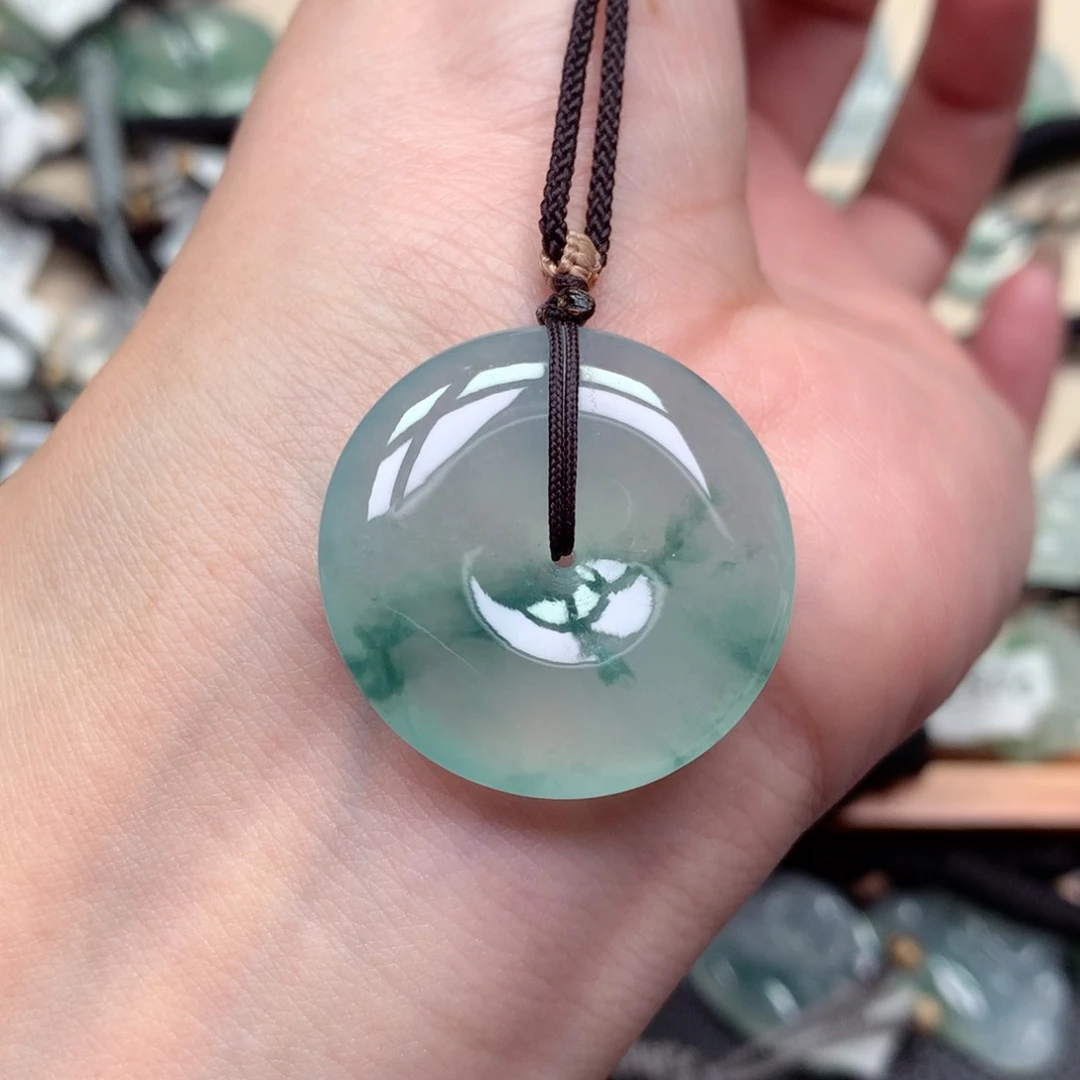 翡翠未镶嵌颈饰扣子