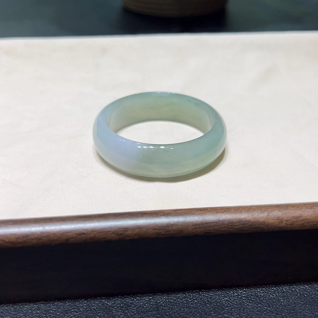 翡翠未镶嵌手镯圈口52/53