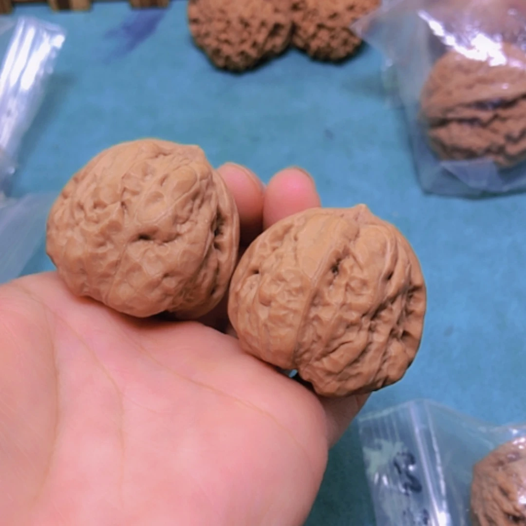 【闪购商品】摆件核桃38蛤蟆头修尖