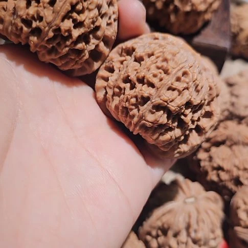 @***荣吊坠文玩核桃47南疆