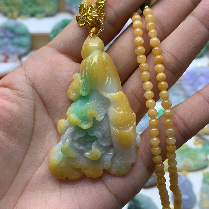 颈饰未镶嵌翡翠翡翠