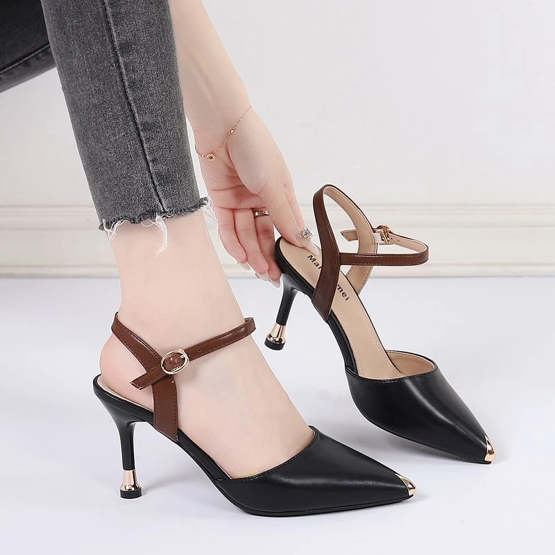 欧美正品时尚潮流一字扣带细跟包头凉鞋女软皮浅口尖头高跟凉鞋女