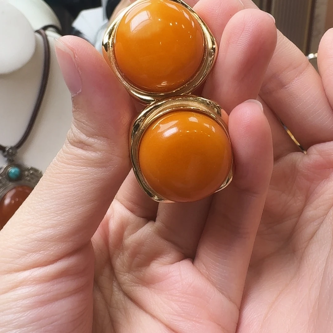 琥珀未镶嵌颈饰耳坠