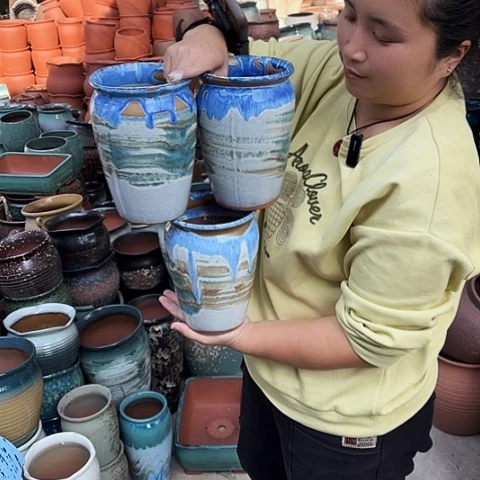 14口20高瑕疵三个盆子。