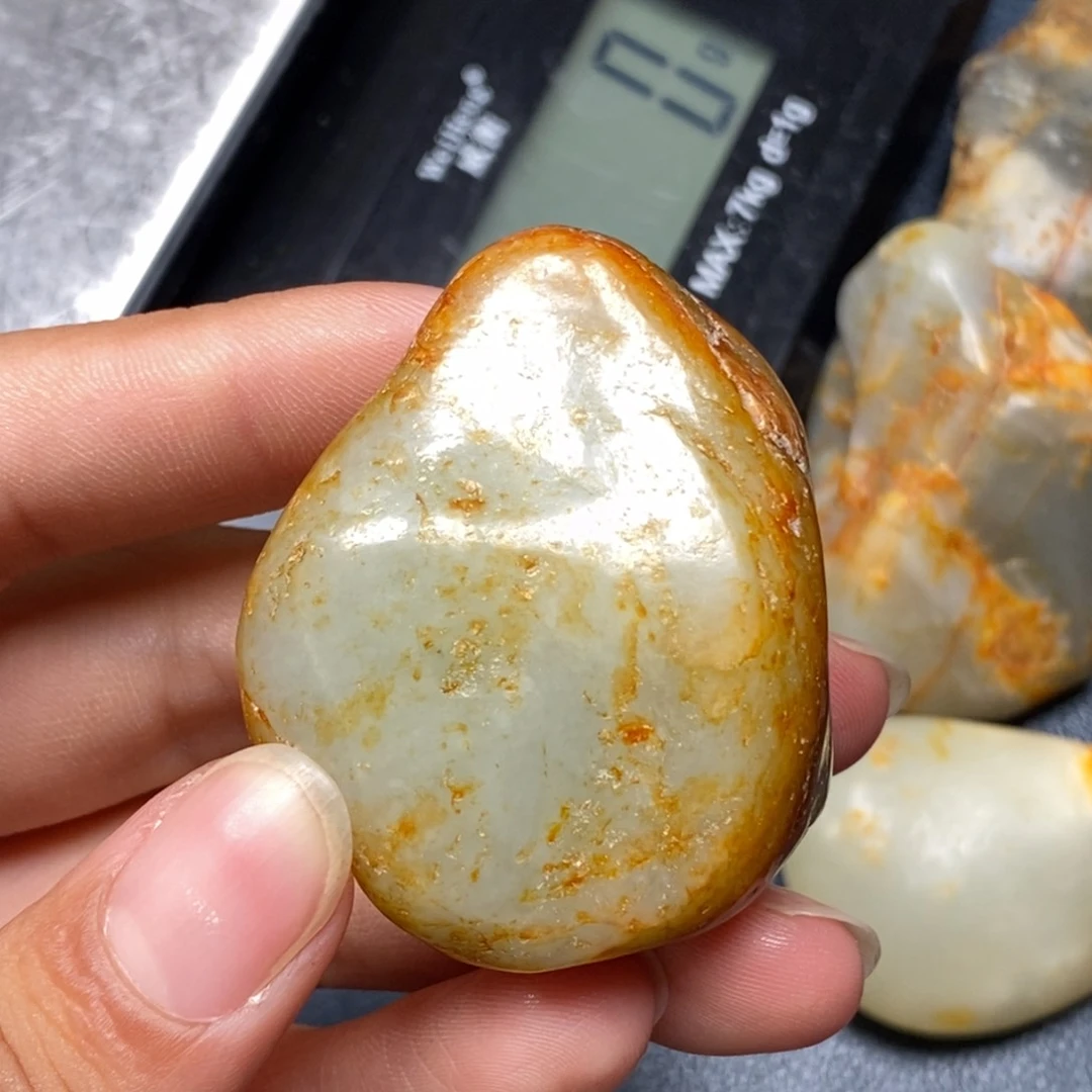 和田玉（糖玉）未镶嵌挂件