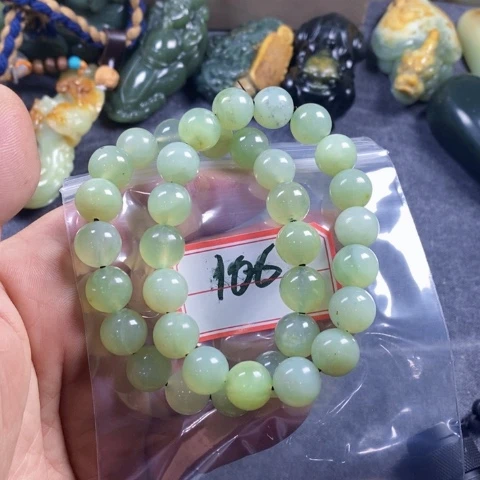 未镶嵌蛇纹石玉手链