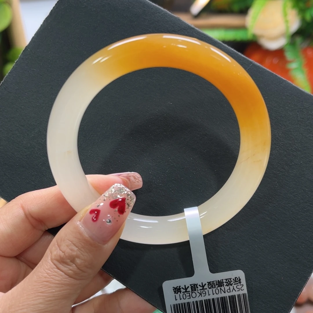 石英质玉手镯未镶嵌➕周周58