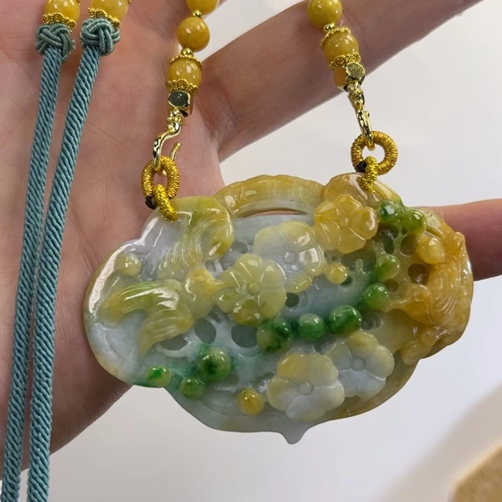 翡翠吊坠(赠链)未镶嵌代编织