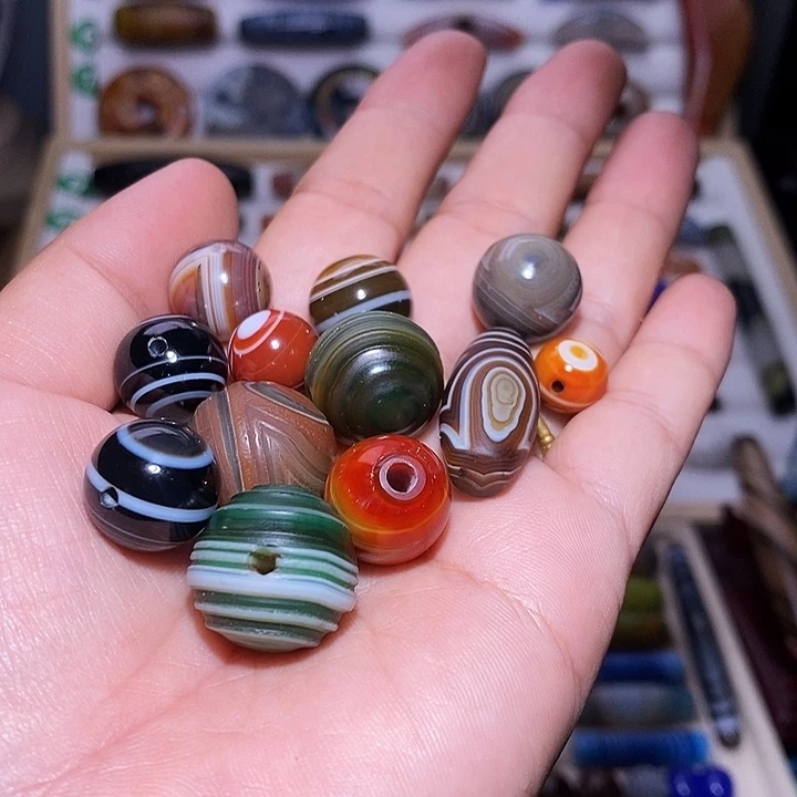 A***.吊坠玛瑙未镶嵌…..