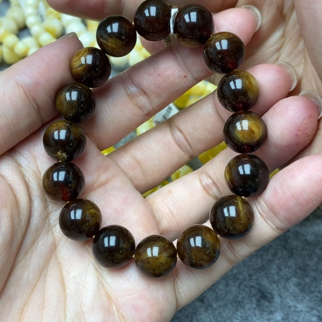 琥珀未镶嵌珠宝奇石17