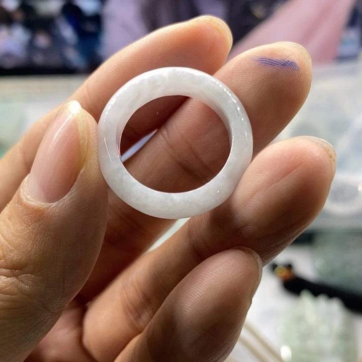 正***正翡翠未镶嵌吊坠(不含链)A827