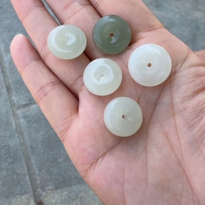 和田玉未镶嵌颈饰拍一发一多样性发货