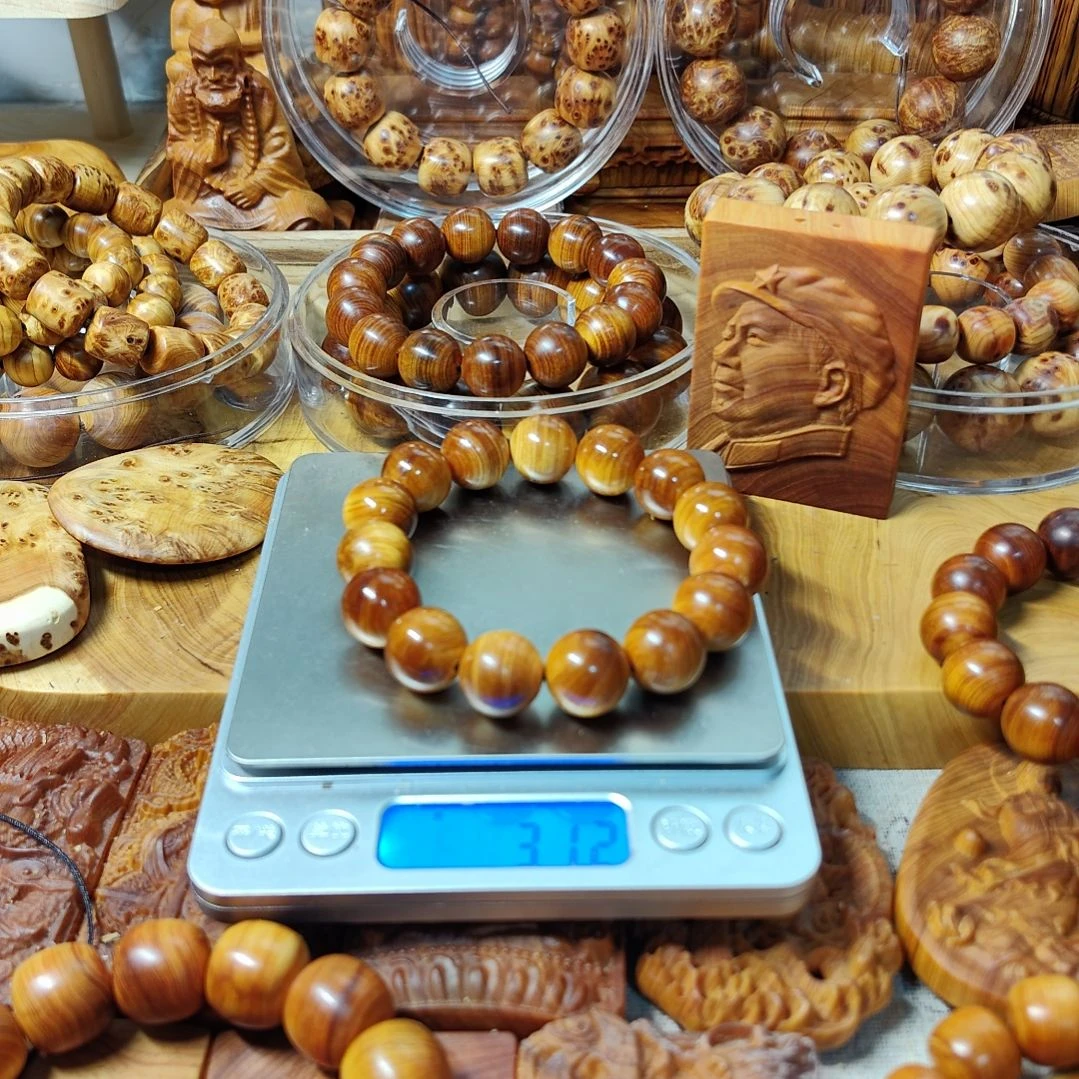 陇**人太行崖柏手工艺品