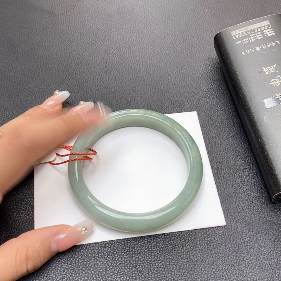 翡翠手镯未镶嵌59圈口