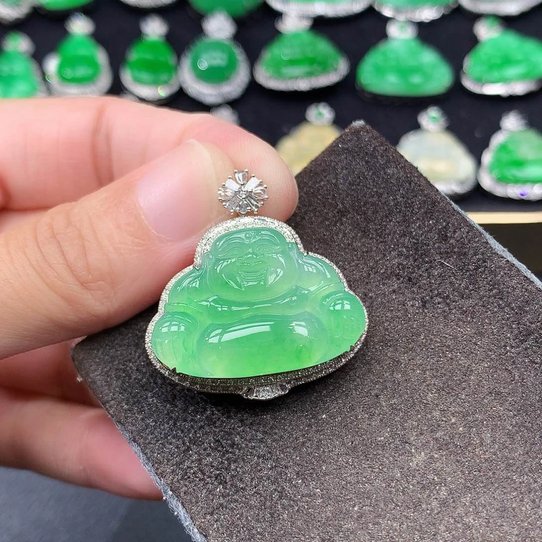 翡翠18K金镶嵌吊坠(赠链)