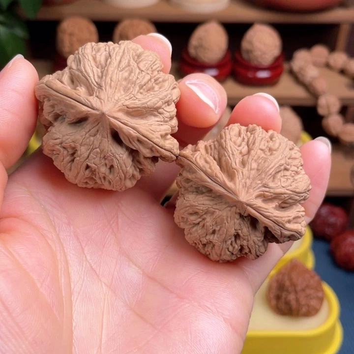 文玩核桃把件粗筋44