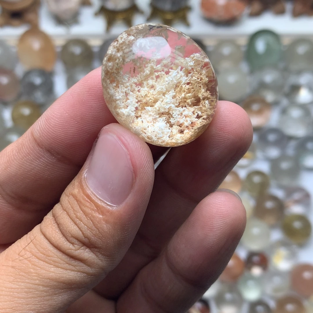 Y***e未镶嵌珠宝半成品水晶幽灵蛋面