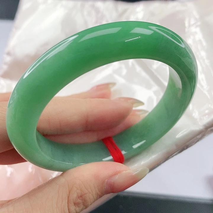 未镶嵌手镯翡翠，380