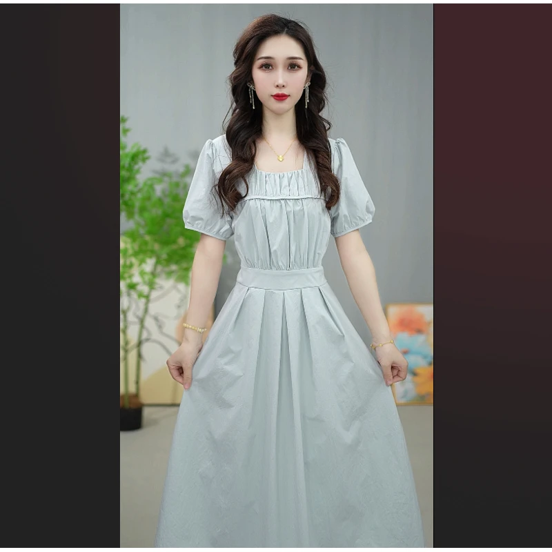 法式小众设计感气质显瘦温柔风方领褶皱中长款连衣裙5820