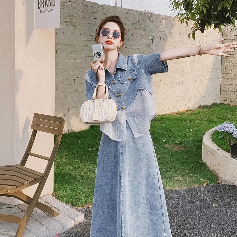 大方得体穿搭一整套半身裙两件套2025新款刺绣拼接假两件牛仔衬衫