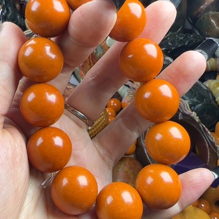 未镶嵌透闪石质玉珠宝奇石