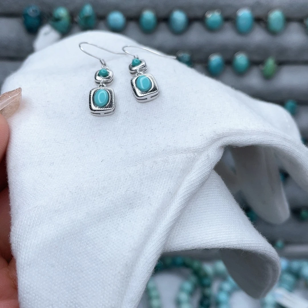 绿松石绿松石未镶嵌