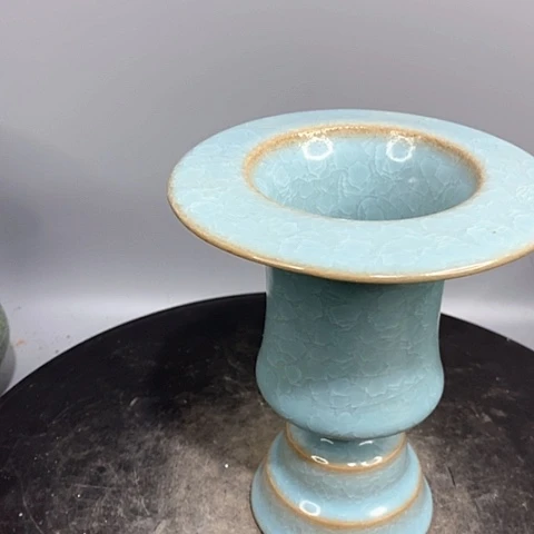 摆件溧****?汝窑邢炉造型独特