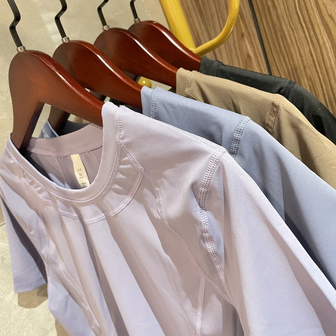 【天花板宝藏T】lulu 运动透气T恤  D703