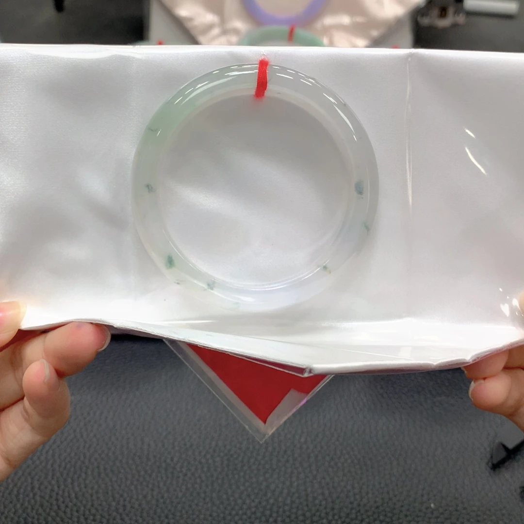 翡翠未镶嵌手镯17