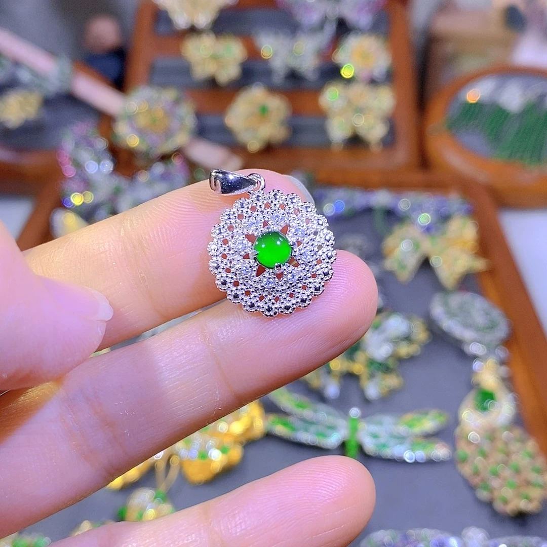 颈饰银S925镶嵌翡翠