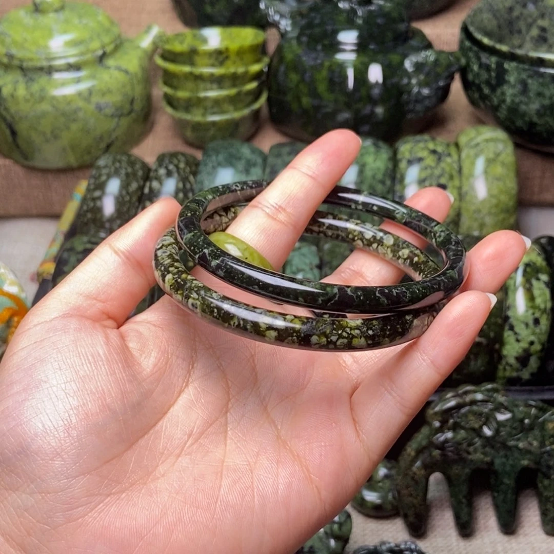 柚***子未镶嵌蛇纹石玉药王石手镯